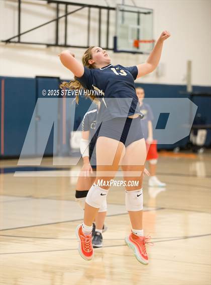 Thumbnail 1 in JV: Putnam @ Canby photogallery.