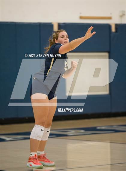 Thumbnail 2 in JV: Putnam @ Canby photogallery.