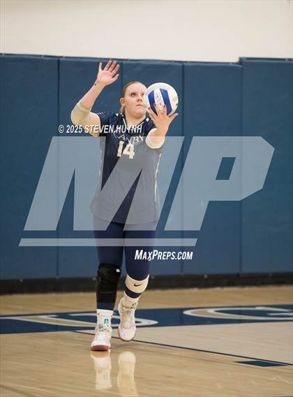 Thumbnail 3 in JV: Putnam @ Canby photogallery.