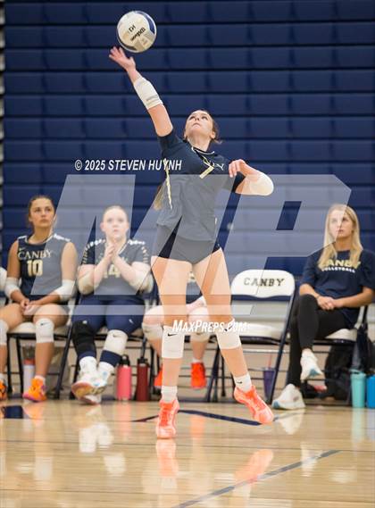 Thumbnail 3 in JV: Putnam @ Canby photogallery.