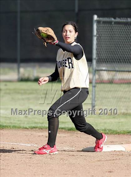 Thumbnail 3 in Pioneer @ Natomas photogallery.