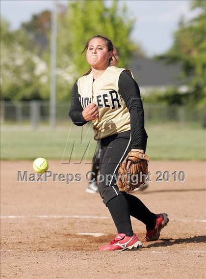 Thumbnail 1 in Pioneer @ Natomas photogallery.