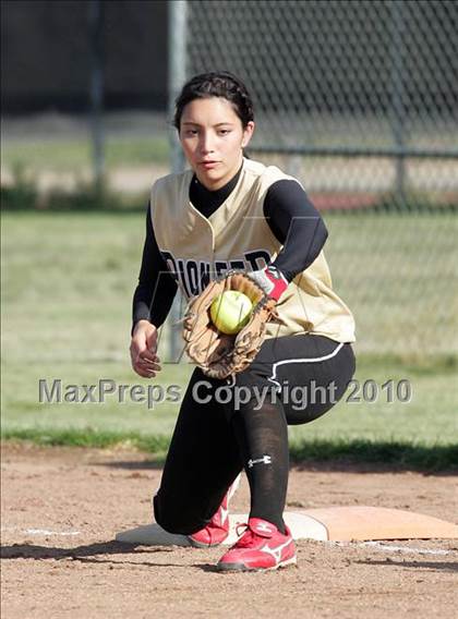 Thumbnail 1 in Pioneer @ Natomas photogallery.