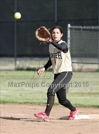 Thumbnail 2 in Pioneer @ Natomas photogallery.