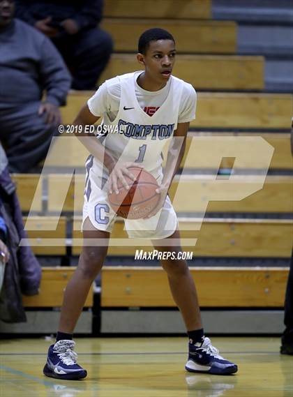 Thumbnail 1 in Branson vs. Compton (Damian Lillard Classic Round 3) photogallery.