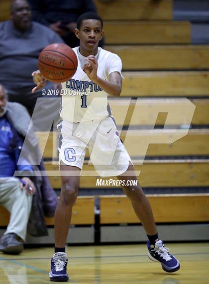 Thumbnail 2 in Branson vs. Compton (Damian Lillard Classic Round 3) photogallery.