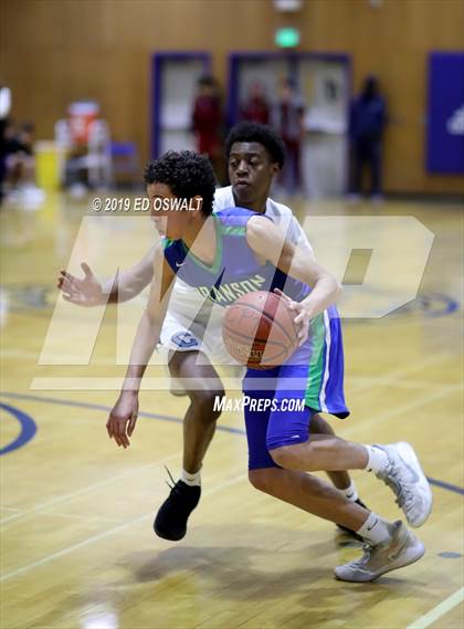 Thumbnail 2 in Branson vs. Compton (Damian Lillard Classic Round 3) photogallery.