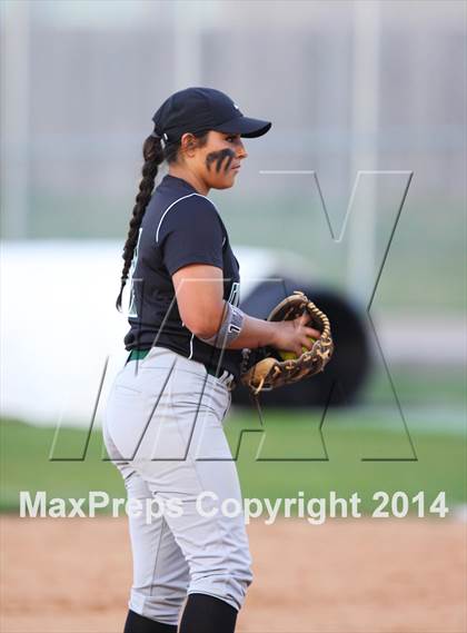 Thumbnail 3 in Clear Falls vs Dickinson photogallery.