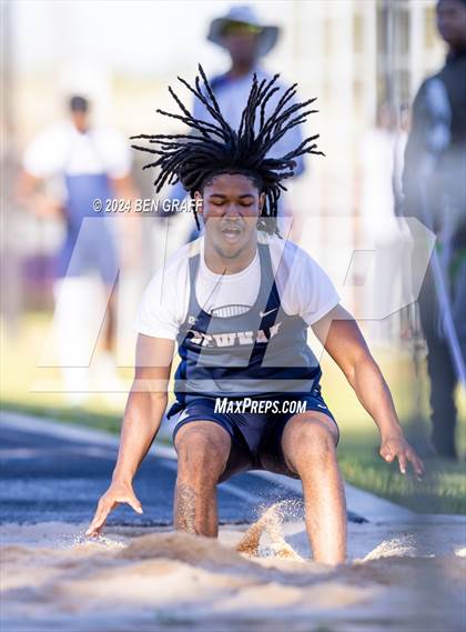 Thumbnail 1 in Coweta Cup photogallery.