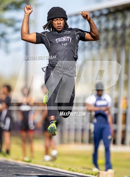 Thumbnail 2 in Coweta Cup photogallery.