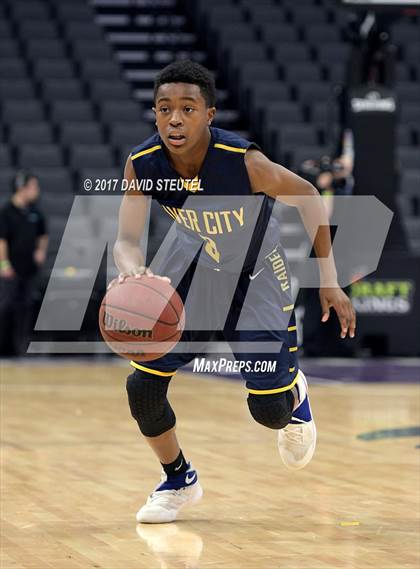 Thumbnail 3 in River City vs. Rio Linda (Golden 1 Center) photogallery.