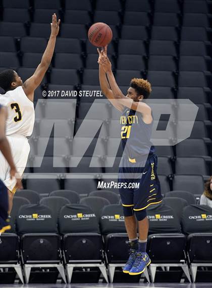 Thumbnail 2 in River City vs. Rio Linda (Golden 1 Center) photogallery.