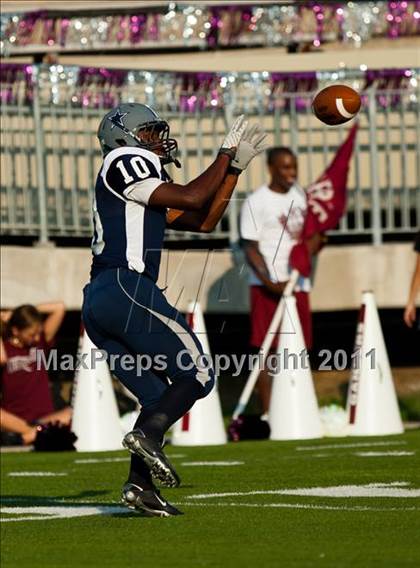 Thumbnail 3 in Lee @ Sterling photogallery.
