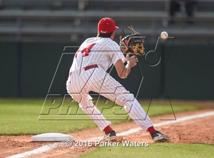 Thumbnail 1 in John Ehret @ Archbishop Rummel photogallery.