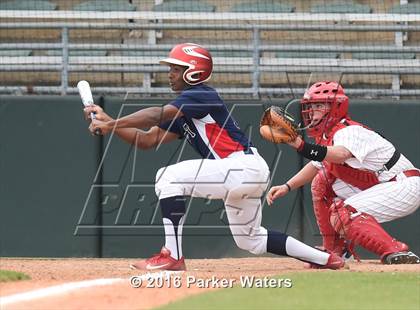 Thumbnail 3 in John Ehret @ Archbishop Rummel photogallery.