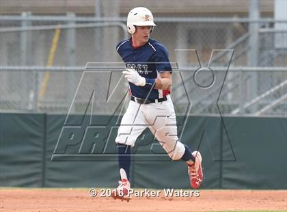 Thumbnail 1 in John Ehret @ Archbishop Rummel photogallery.