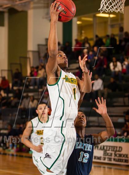 Thumbnail 3 in Eastern vs Wakefield (Wakefield Holiday Tournament) photogallery.