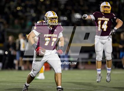 Thumbnail 1 in Royal @ Simi Valley photogallery.