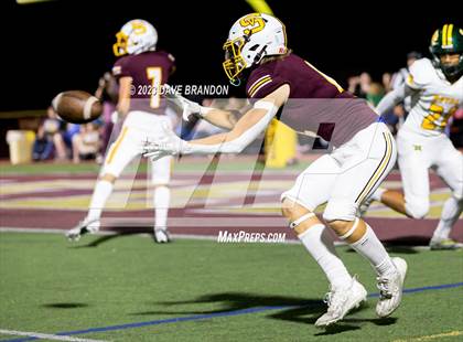 Thumbnail 2 in Royal @ Simi Valley photogallery.