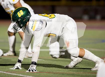 Thumbnail 2 in Royal @ Simi Valley photogallery.
