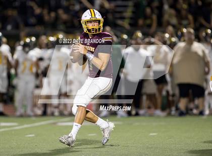 Thumbnail 2 in Royal @ Simi Valley photogallery.
