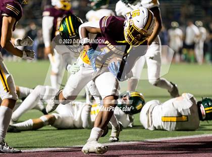 Thumbnail 2 in Royal @ Simi Valley photogallery.