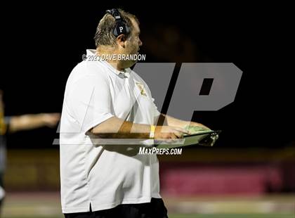 Thumbnail 2 in Royal @ Simi Valley photogallery.