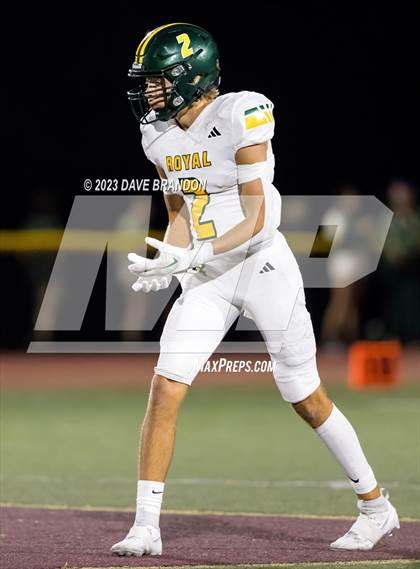 Thumbnail 2 in Royal @ Simi Valley photogallery.