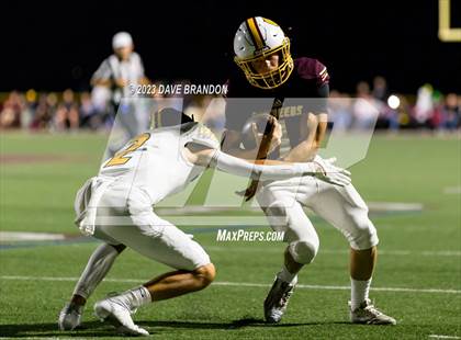 Thumbnail 3 in Royal @ Simi Valley photogallery.