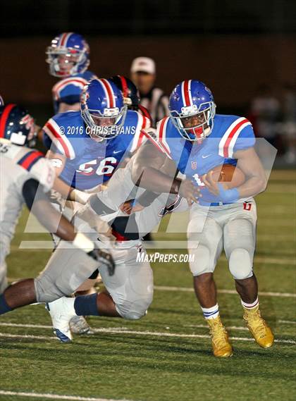 Thumbnail 3 in South Panola @ Memphis University photogallery.