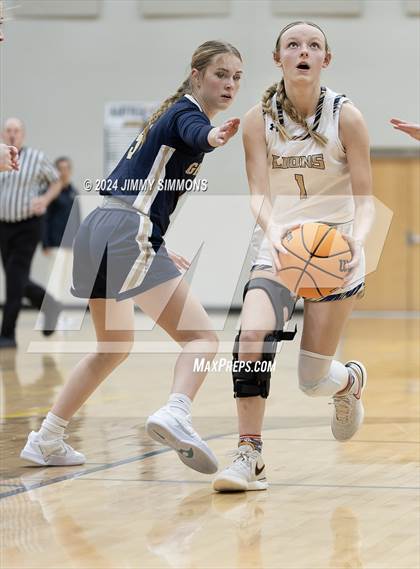 Thumbnail 3 in Father McGivney Catholic @ Maryville Christian photogallery.