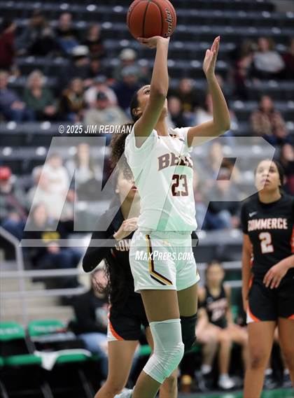 Thumbnail 2 in Bells vs. Commerce (UIL 3A D2 Bi-District Basketball Playoff) photogallery.