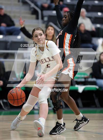 Thumbnail 1 in Bells vs. Commerce (UIL 3A D2 Bi-District Basketball Playoff) photogallery.