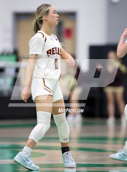 Thumbnail 2 in Bells vs. Commerce (UIL 3A D2 Bi-District Basketball Playoff) photogallery.
