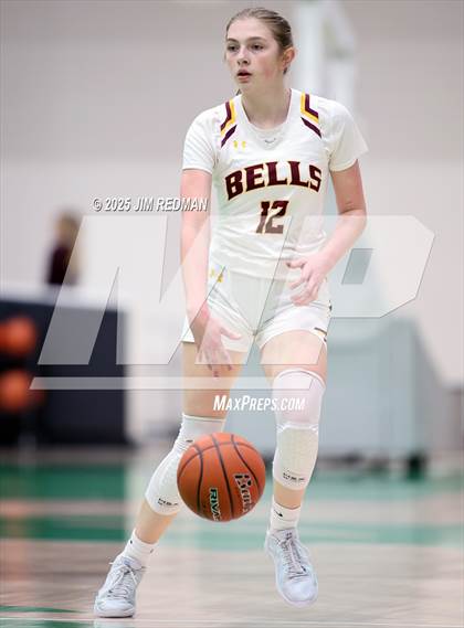 Thumbnail 3 in Bells vs. Commerce (UIL 3A D2 Bi-District Basketball Playoff) photogallery.