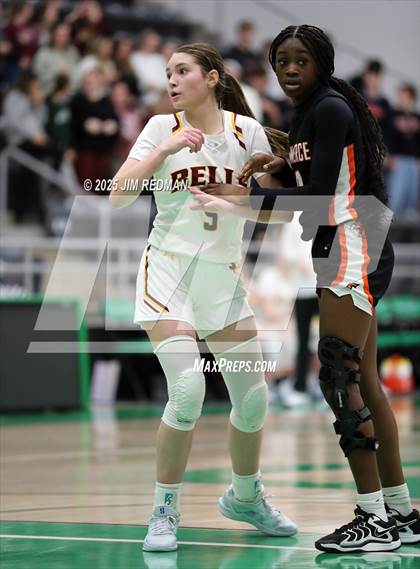 Thumbnail 2 in Bells vs. Commerce (UIL 3A D2 Bi-District Basketball Playoff) photogallery.