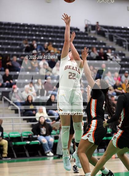 Thumbnail 1 in Bells vs. Commerce (UIL 3A D2 Bi-District Basketball Playoff) photogallery.
