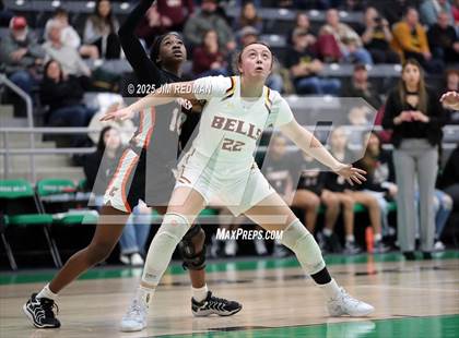 Thumbnail 2 in Bells vs. Commerce (UIL 3A D2 Bi-District Basketball Playoff) photogallery.