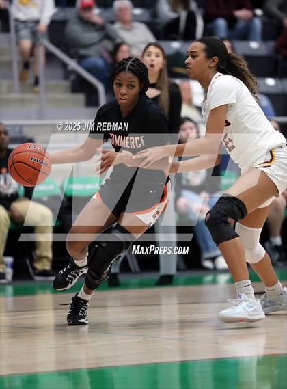 Thumbnail 3 in Bells vs. Commerce (UIL 3A D2 Bi-District Basketball Playoff) photogallery.