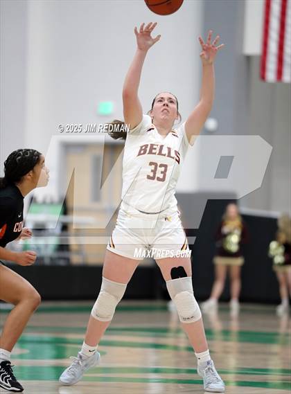 Thumbnail 3 in Bells vs. Commerce (UIL 3A D2 Bi-District Basketball Playoff) photogallery.