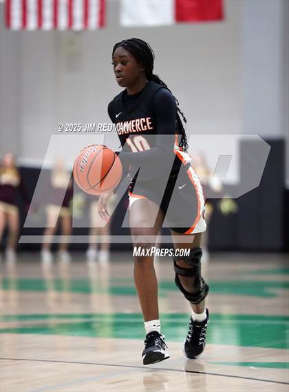 Thumbnail 1 in Bells vs. Commerce (UIL 3A D2 Bi-District Basketball Playoff) photogallery.
