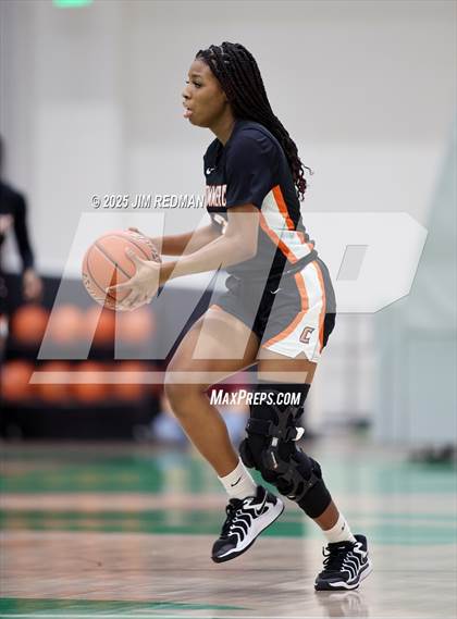 Thumbnail 1 in Bells vs. Commerce (UIL 3A D2 Bi-District Basketball Playoff) photogallery.