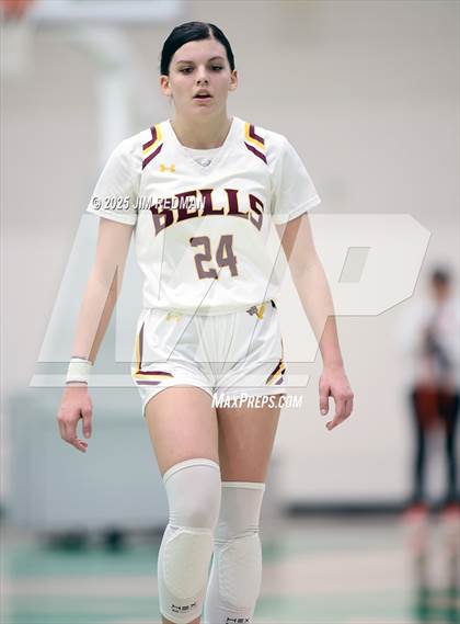 Thumbnail 1 in Bells vs. Commerce (UIL 3A D2 Bi-District Basketball Playoff) photogallery.