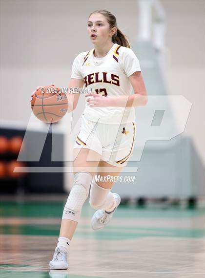 Thumbnail 2 in Bells vs. Commerce (UIL 3A D2 Bi-District Basketball Playoff) photogallery.