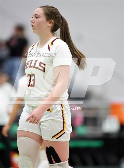 Thumbnail 1 in Bells vs. Commerce (UIL 3A D2 Bi-District Basketball Playoff) photogallery.