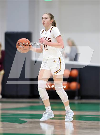 Thumbnail 3 in Bells vs. Commerce (UIL 3A D2 Bi-District Basketball Playoff) photogallery.
