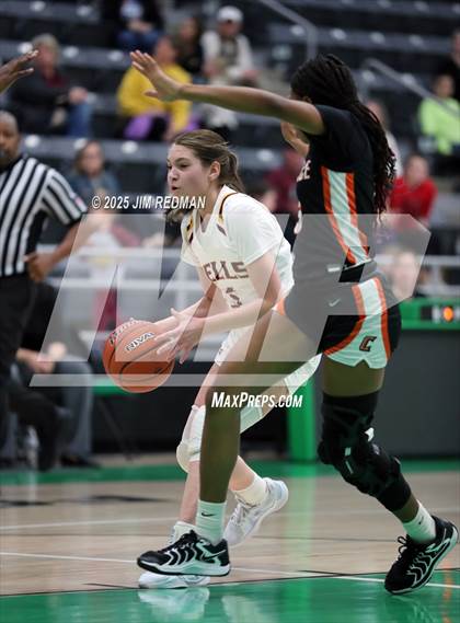Thumbnail 1 in Bells vs. Commerce (UIL 3A D2 Bi-District Basketball Playoff) photogallery.