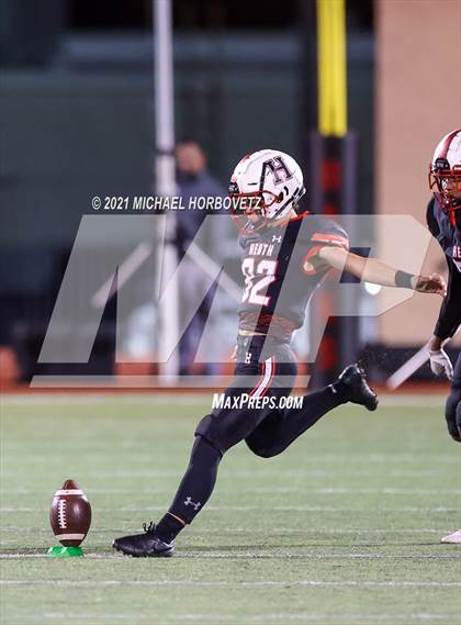 Thumbnail 3 in Tyler Legacy @ Rockwall-Heath photogallery.