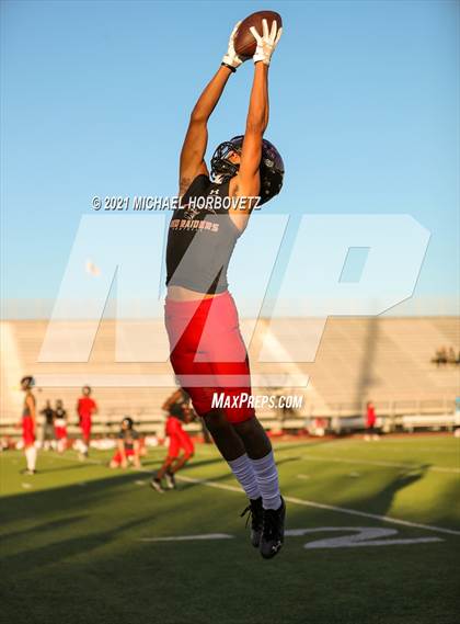 Thumbnail 2 in Tyler Legacy @ Rockwall-Heath photogallery.