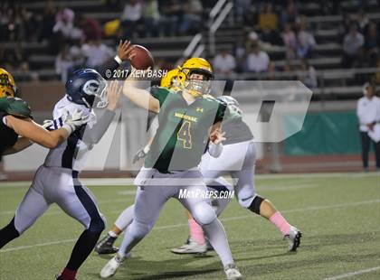 Thumbnail 3 in Camarillo @ Moorpark photogallery.